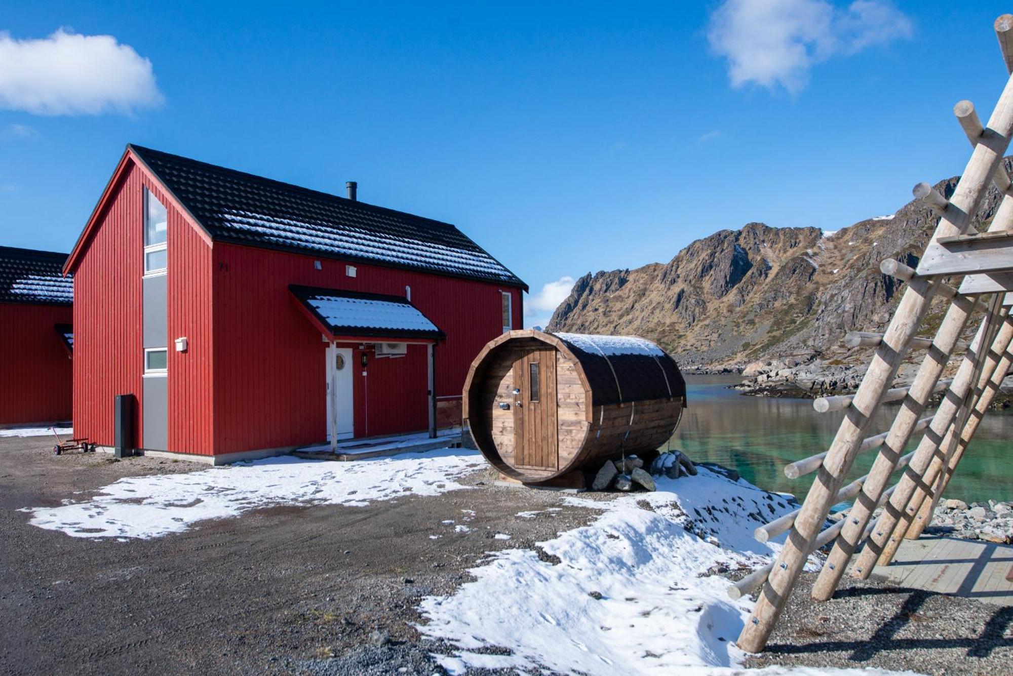 Lofoten Waterfront Luxury Lodge Ballstad Exterior foto
